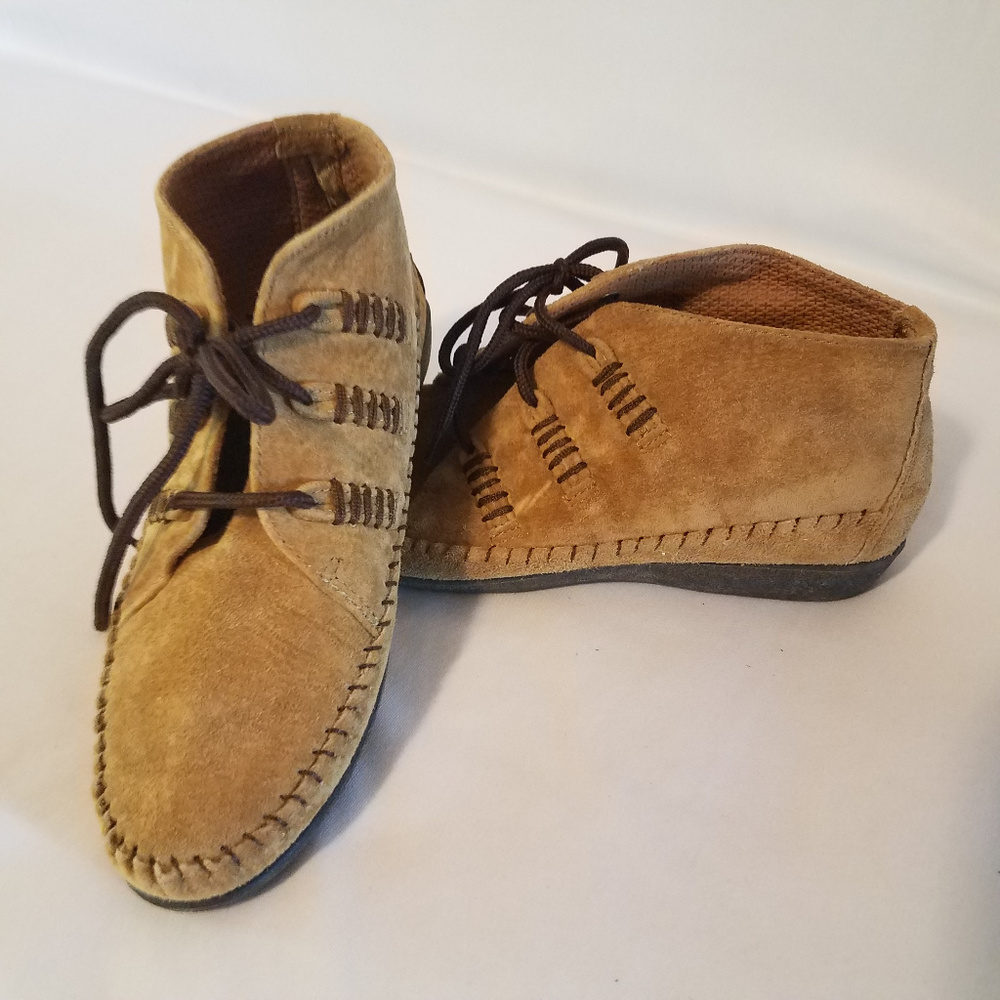 Leather Craft Stitched Brown Suade Moccasins New!